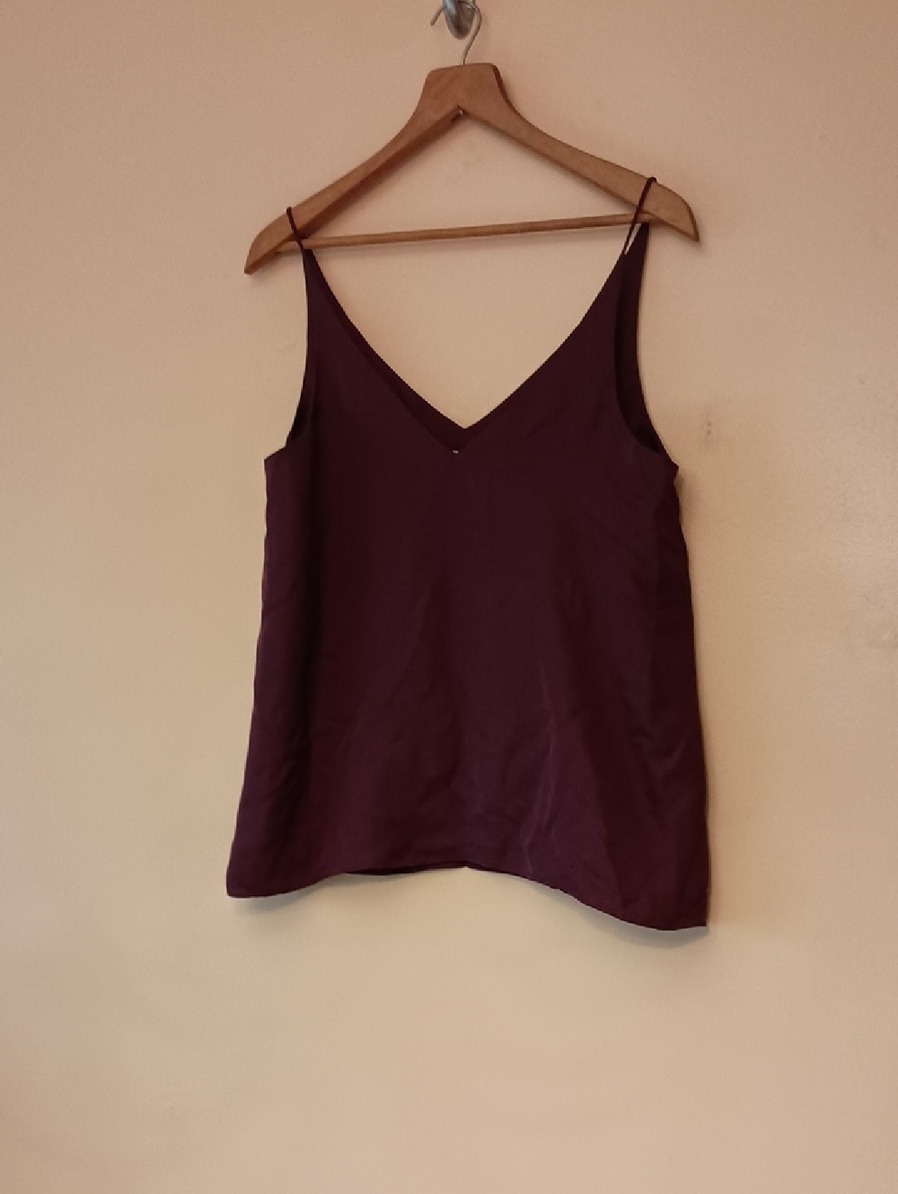 Grana Plum 100% Silk V-Neck Spaghetti Strap Camisole, Sz S